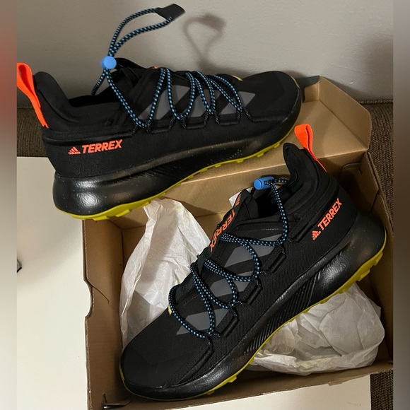 adidas Terrex Voyager 21 Canvas 'Black Orange Gum'
sneakers men’s size 11.5 NEW! - Picture 4 of 16